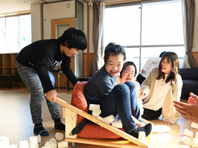 特定非営利活動法人　地域生活応援団あくしす