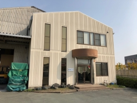 （有）小林ベニヤ