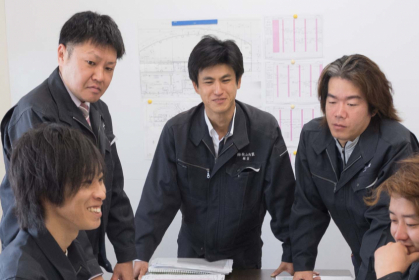 株式会社秋山内装